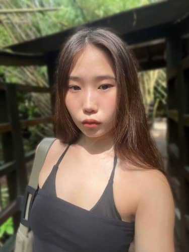 blur background - selfie of an asian girl after