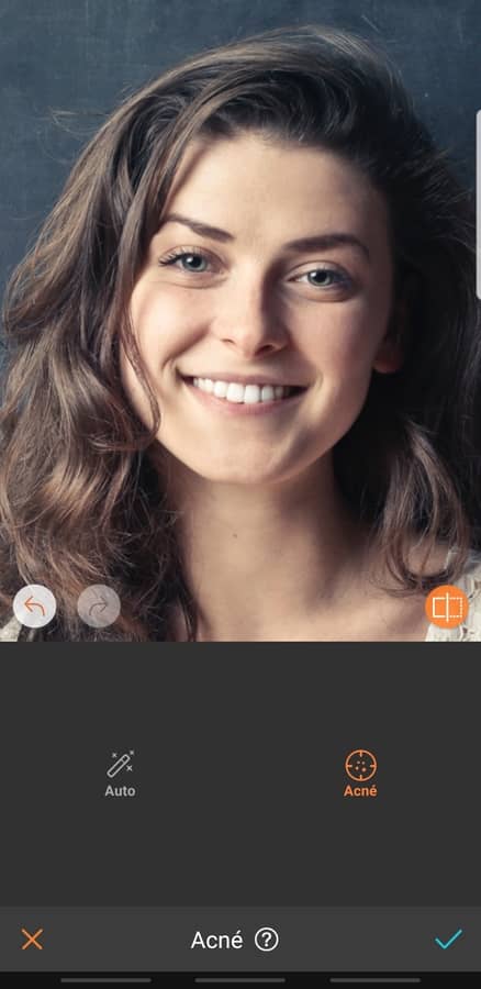 retrato de mujer sonriendo