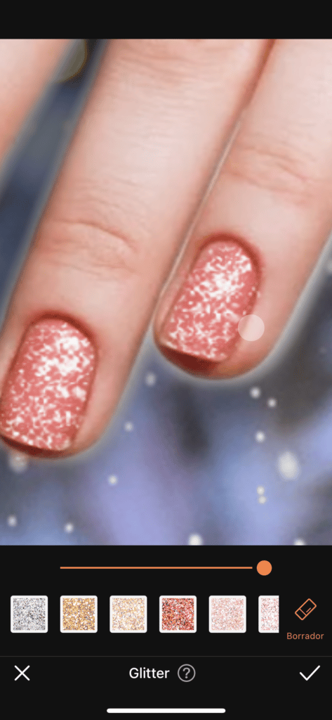 Crea un manicure virtual muy navideño con AirBrush